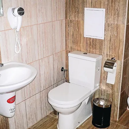 בית נופש Three-bedroom Holiday In Village *